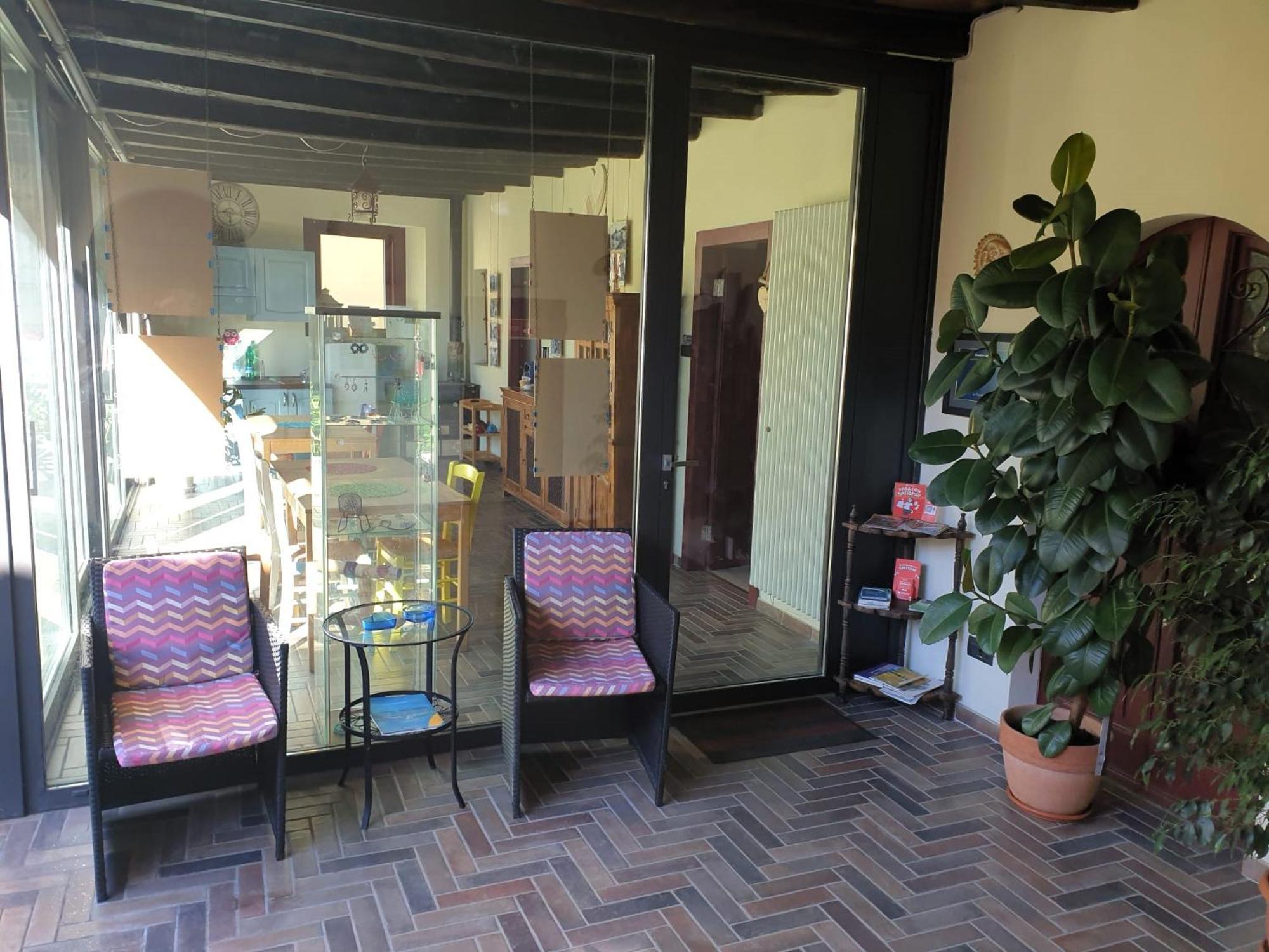 Bed and Breakfast Le Tre Arti Gavirate Exterior foto