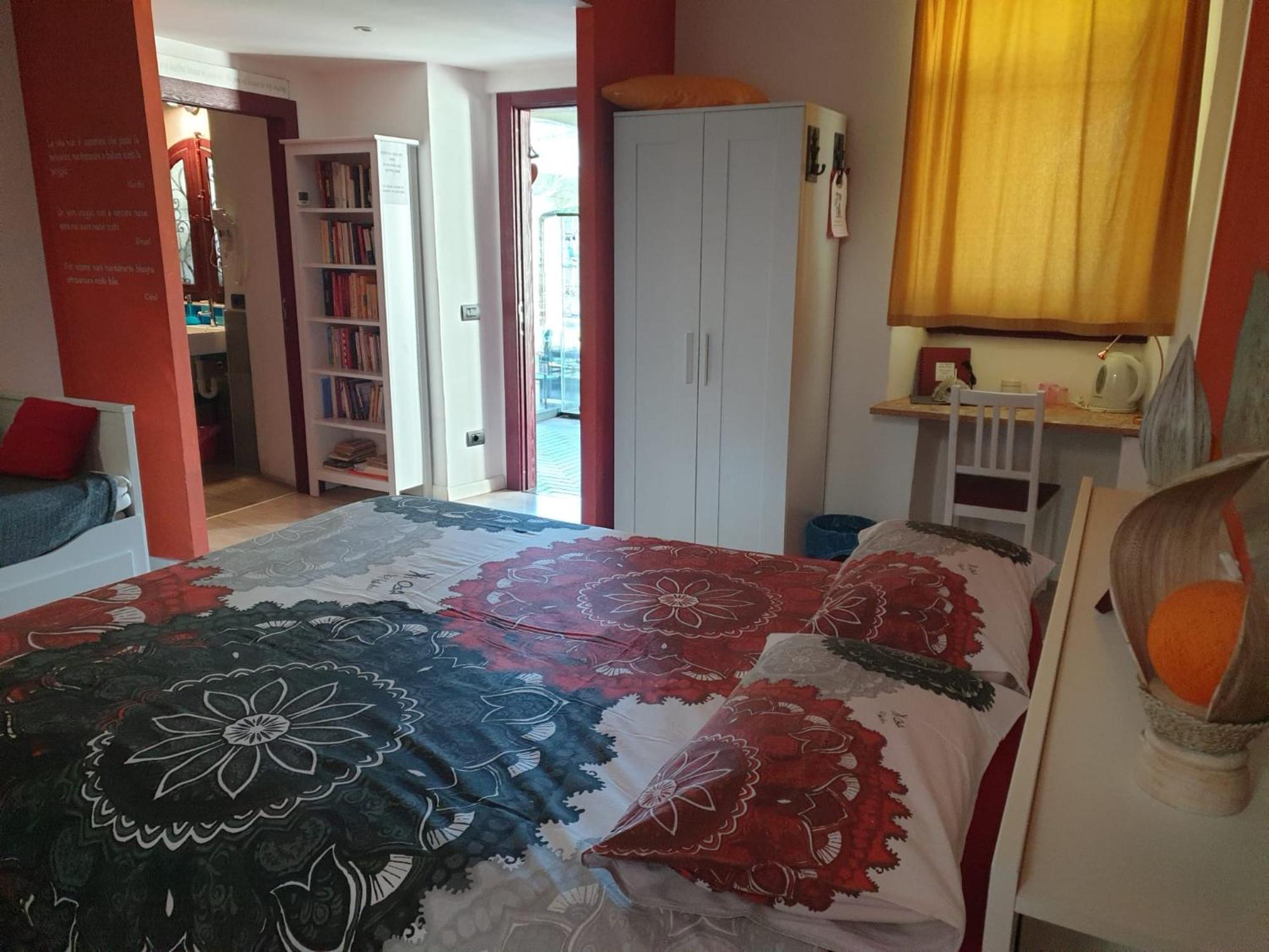 Bed and Breakfast Le Tre Arti Gavirate Exterior foto